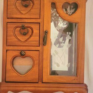 Jewerly Chest 10x9x5 Wooden Vintage Estate Item